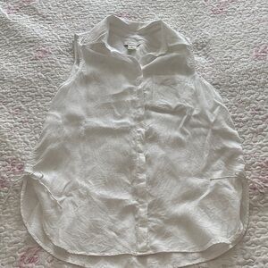 Club Monaco White Sleeveless Button Down Shirt